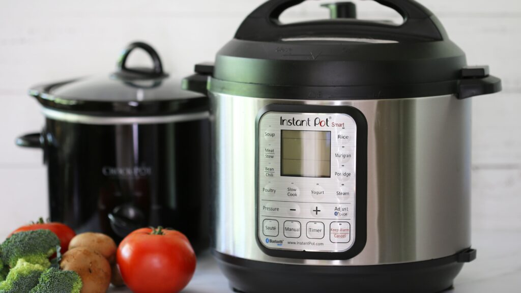 How To Use An Instant Pot As A Slow Cooker?