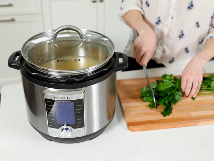 How To Use An Instant Pot As A Slow Cooker?