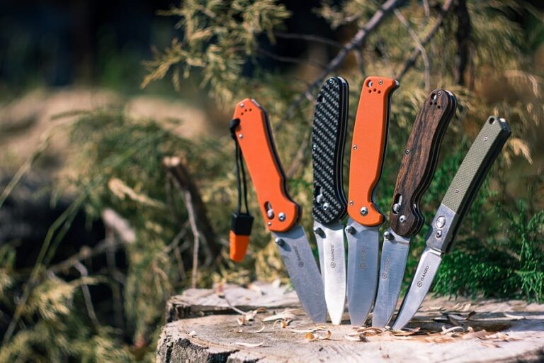 what-is-a-gravity-knife-everything-you-should-know-about-gravity-knife